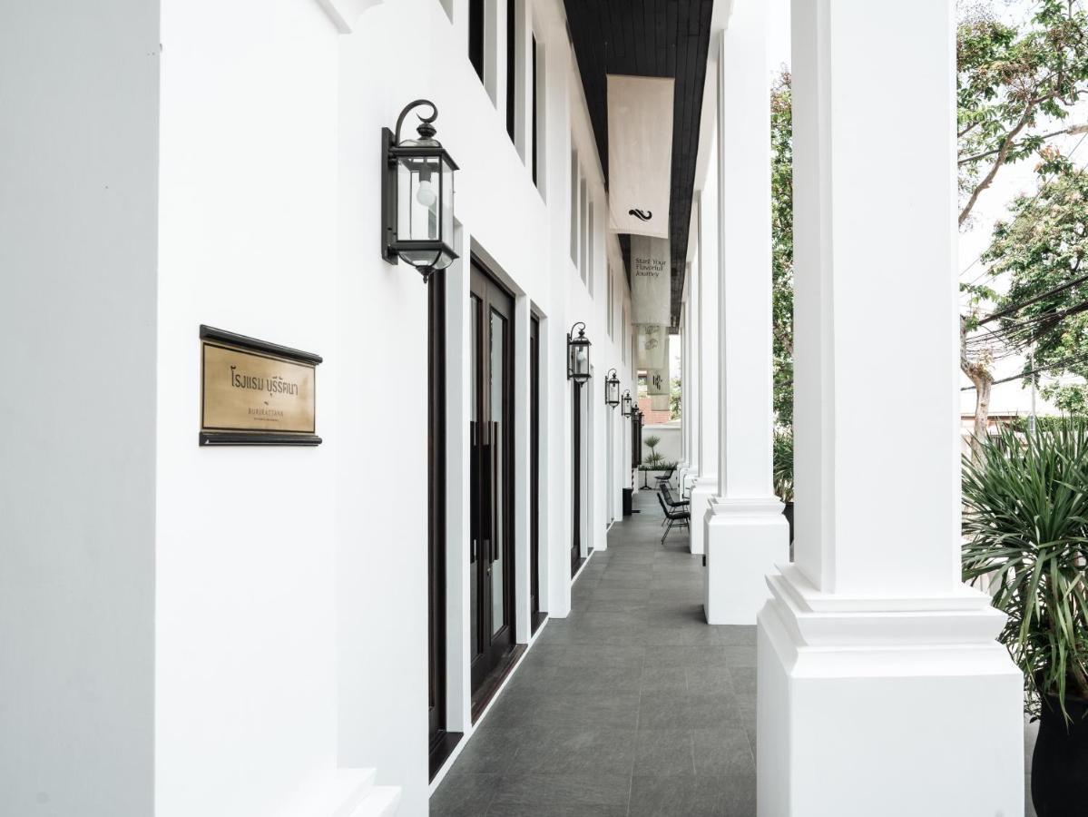 Burirattana Hotel-An Adults Only Hotel Chiang Mai Bagian luar foto