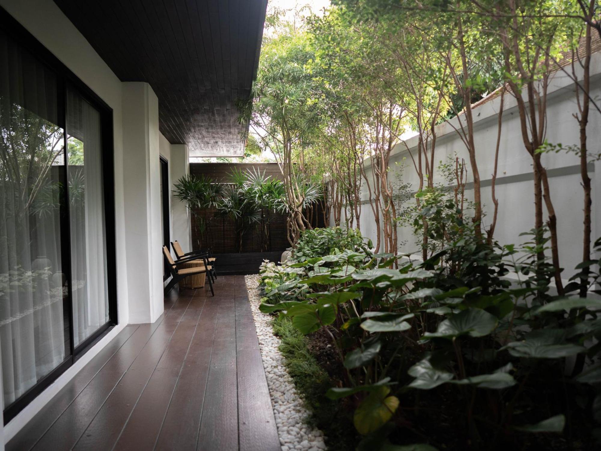 Burirattana Hotel-An Adults Only Hotel Chiang Mai Bagian luar foto